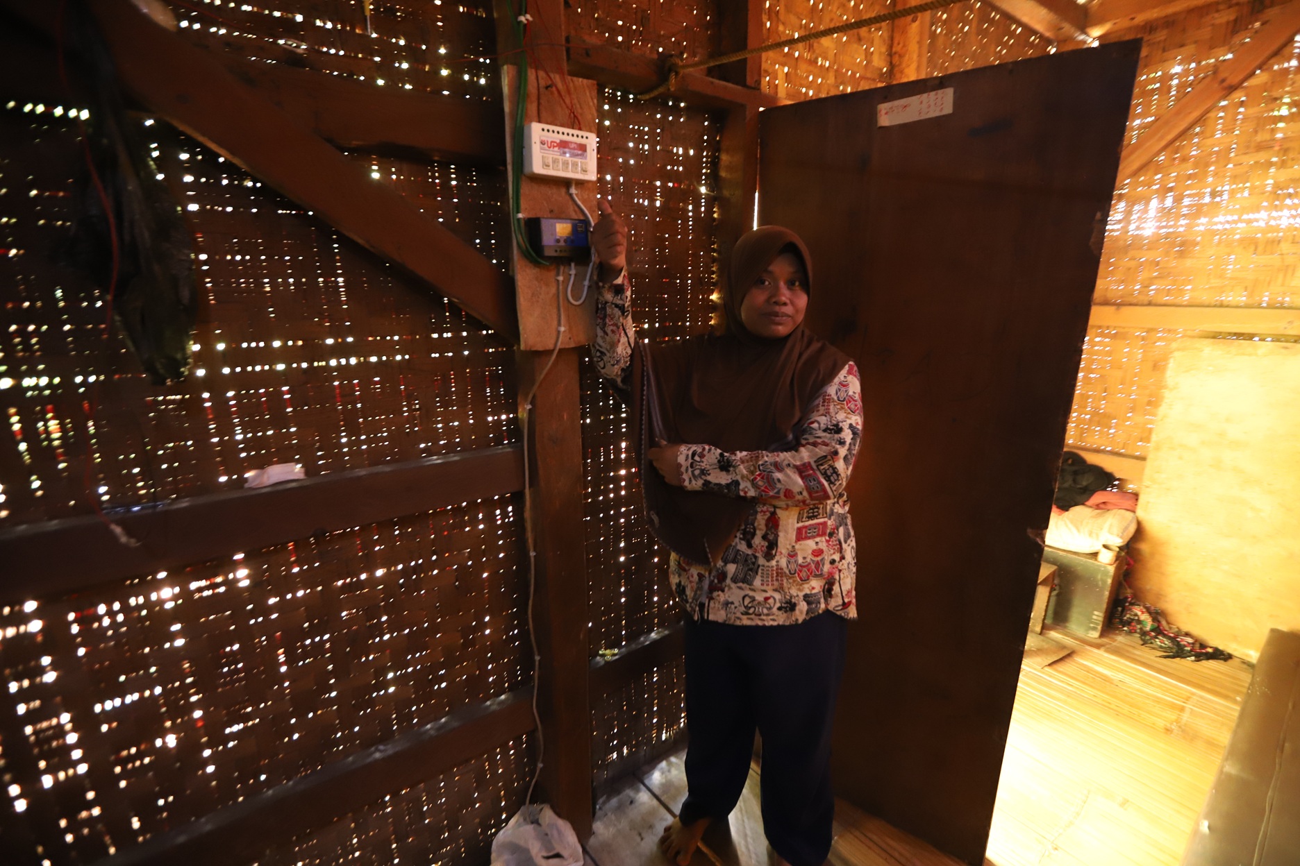 One Small Light That Changed Everything: How a Solar Panel Rewrote Life for a Family in the Forests of Rongga