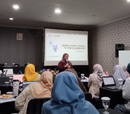 Enhancing Education Quality, UPI’s PPG SPs Equips Teachers with AI Literacy and Immersive Technology