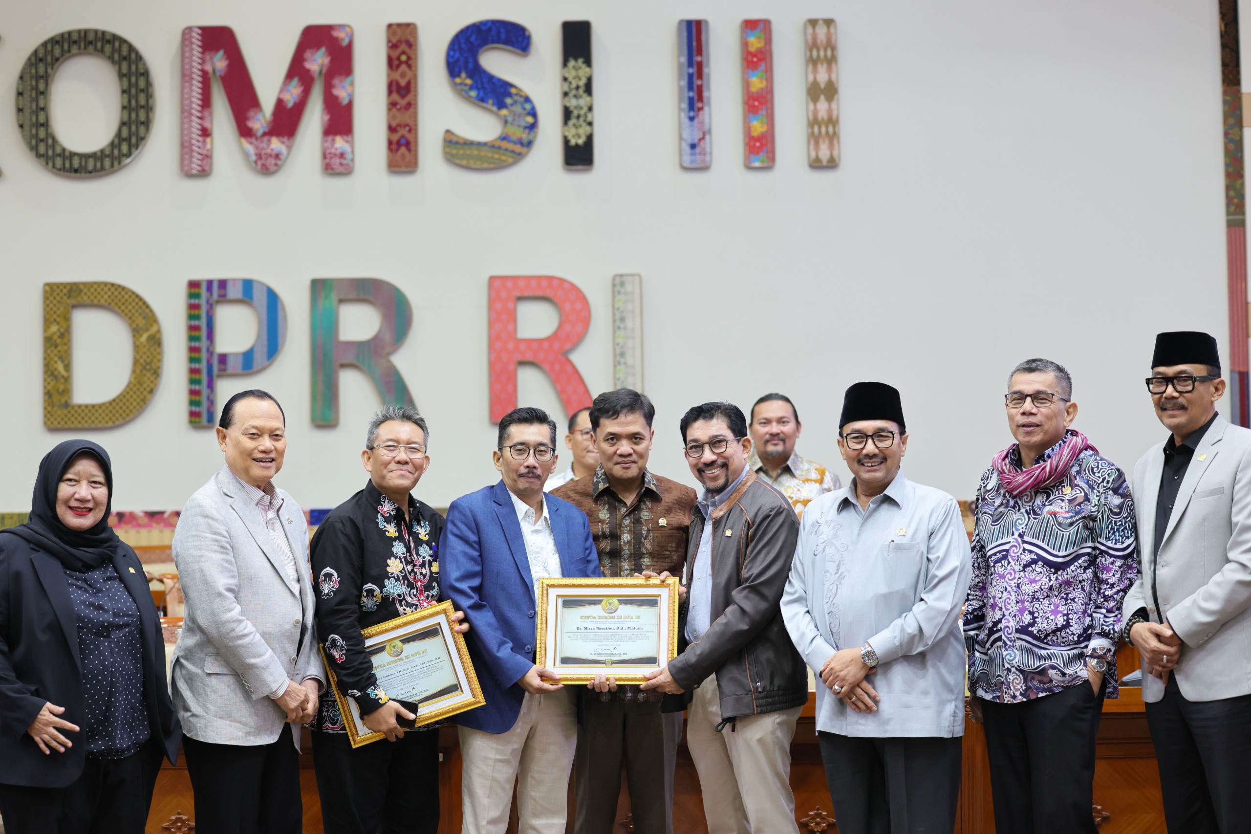 Dekan FPIPS UPI Sampaikan Masukan Akademik terhadap RUU Polri dalam RDPU Komisi III DPR RI